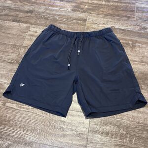 Fabletics The One Shorts Men Medium Black 7” Athletic Quick Dry Lightweight Gym
